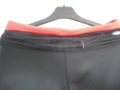 Čierne trojštvrťové legíny, asics,m