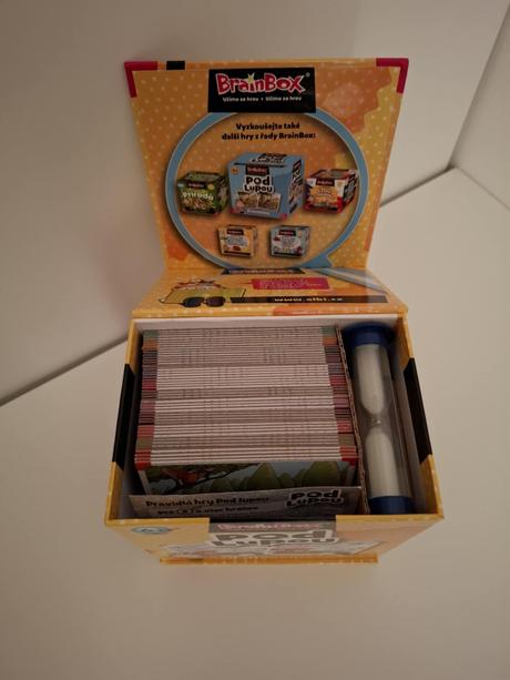 Brainbox pod lupou v divocine,