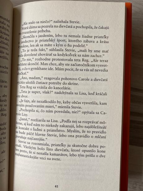 Krásna kniha dievčatá v sedle 4 sila koní,