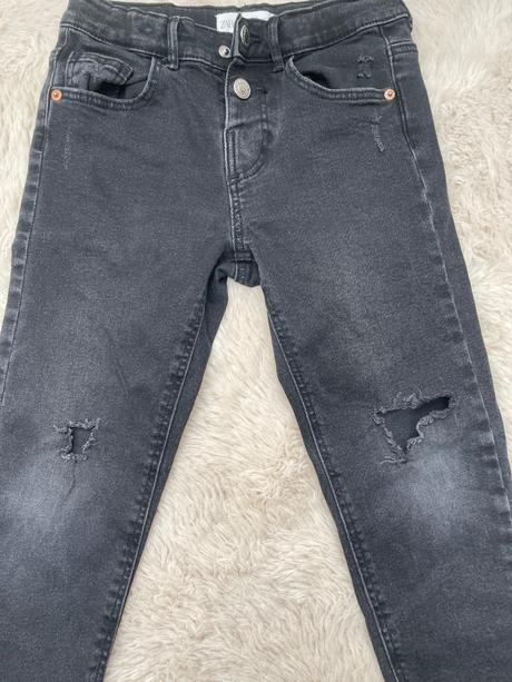 Zara úzke roztrhané rifle, zara,116