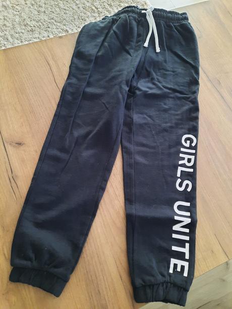 Teplaky, reserved,134