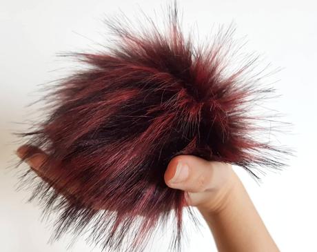 Kožušinový brmbolec 36,