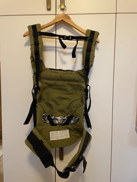 Nosic manduca - ako novy, manduca