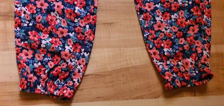 Vzdusne nohavice s kvetmi, h&m,134