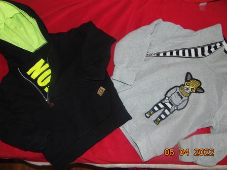 Krasne stylove znackove mikiny, 104