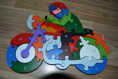 Drevene puzzle motorkar, 