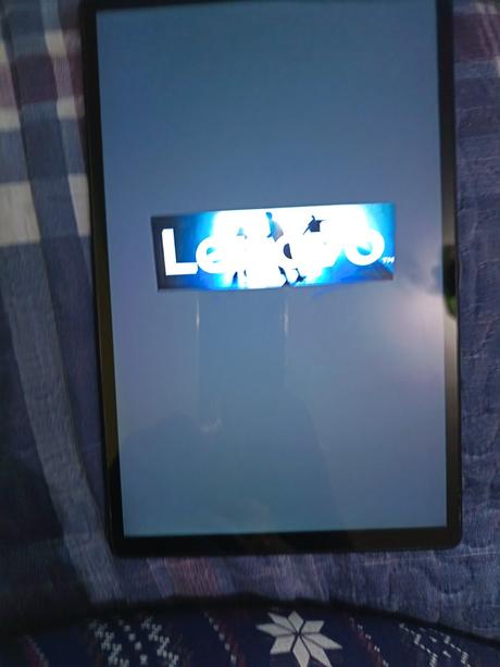 Tablet 10' na súčiastky., lenovo