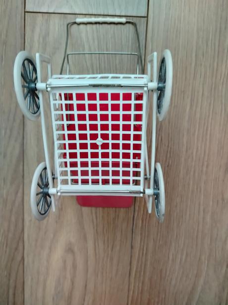 Retro kovový kočík pre bábiky,