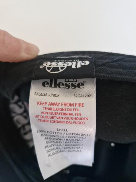 Šiltovka ellesse, 140