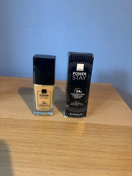 Novy mejkap avon,