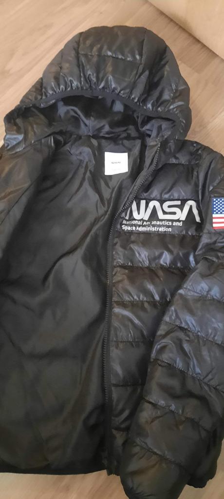 Vetrovka nasa c.158, sinsay,158