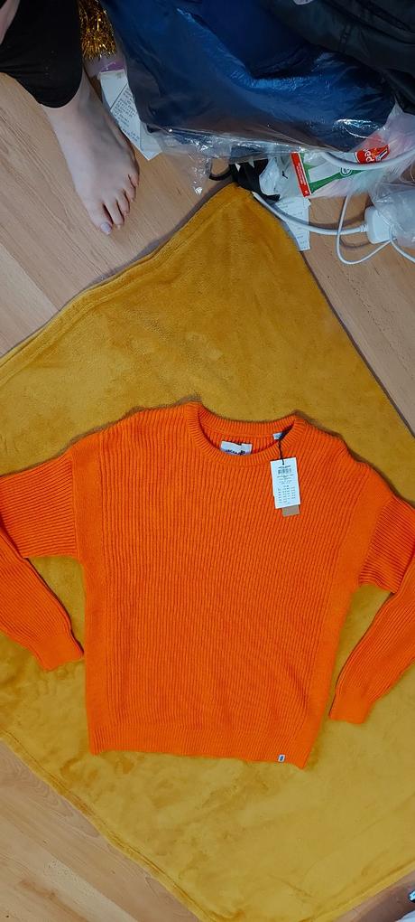 Dámsky pulóver veĺ.m, m