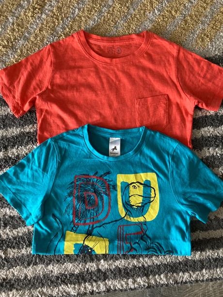 Tričká červené a dino, lindex,128