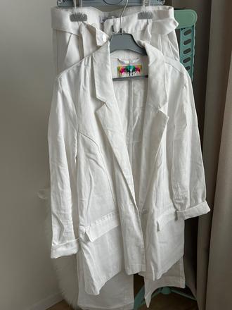 Biely dámsky kostým, amisu,xs