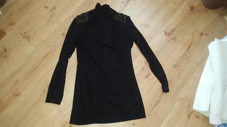 Predĺžený sveter s cvokmi, 40