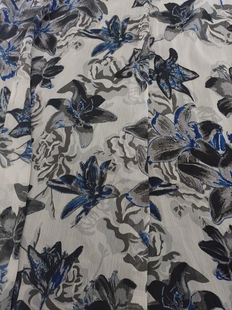 Lahka letná sukna, 44