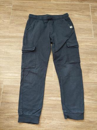 Tepláky č.134, 134