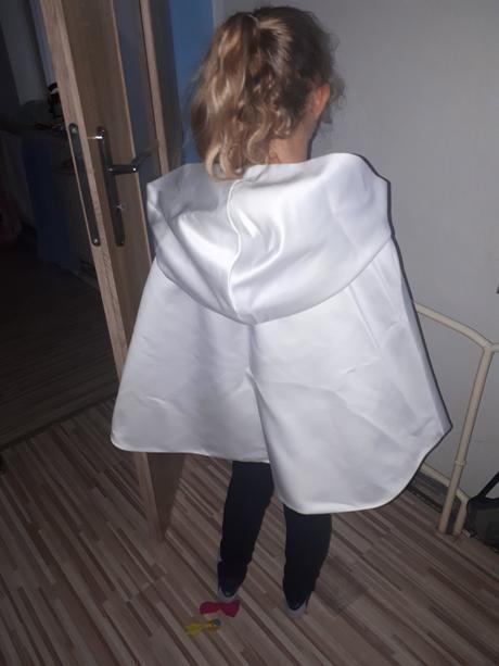 Saty na prve sväté prijímanie, 140