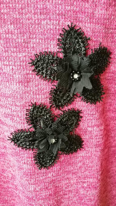 Ružové slávnostné šatky, 86