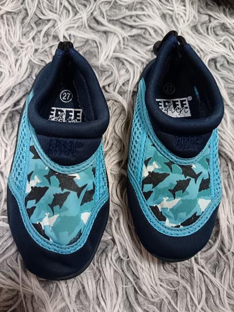 Topánky do vody, 21