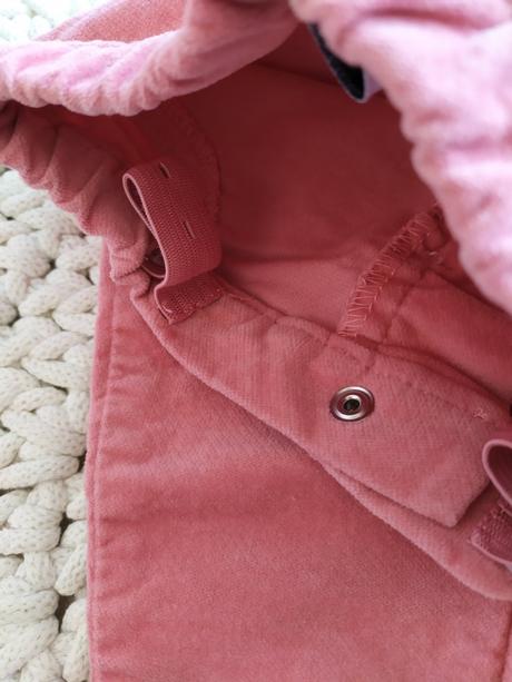 Pružné manšestráky s regulací- top stav, reserved,80