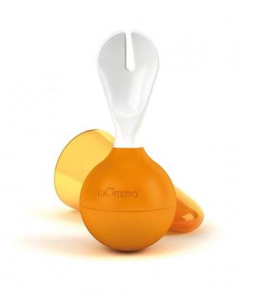 Vidlička na prvé samos. jedenie s okrúhlou bázou, 