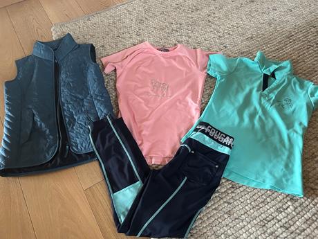 Jazdecké oblečenie, 134