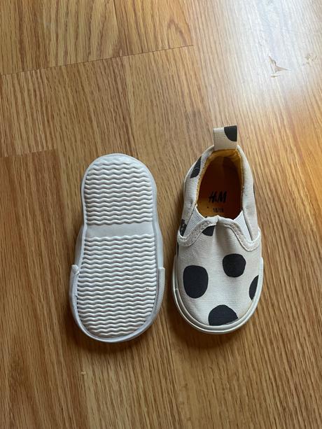 Guličkové topánočky nove, h&m,18