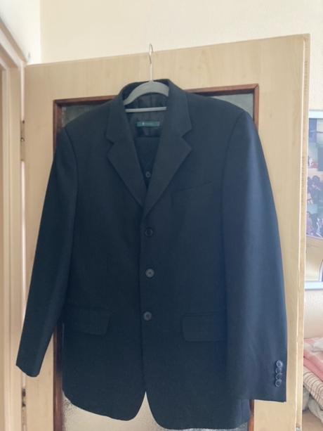 Chlapčenský oblek, 170