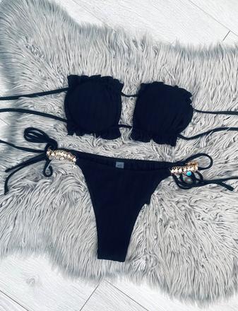 Dámske dvojdielne bikiny so štrasovými ozdobami, s