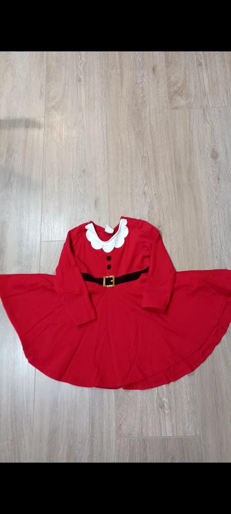 Vianočné šaty, 80