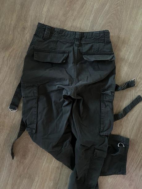 Nohavice, bershka,32