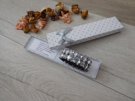 Náramok kovový, štarsový, nový,, 