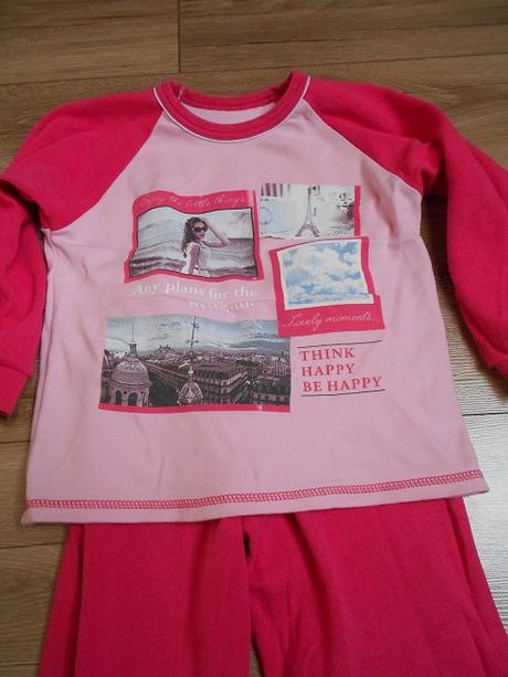 Dievčenské pyžamo, 122