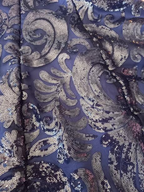 Spoločenské šaty, m