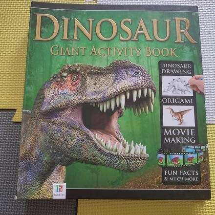 Dinosaur giant activity book top stav - 4b, 