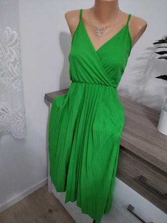 Plisovabe saty 1 x oblecene, 