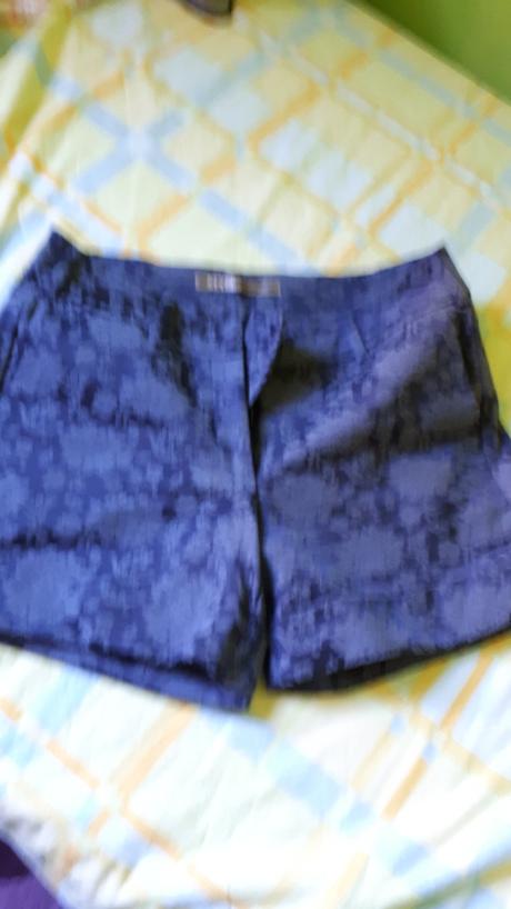Šortky, 34