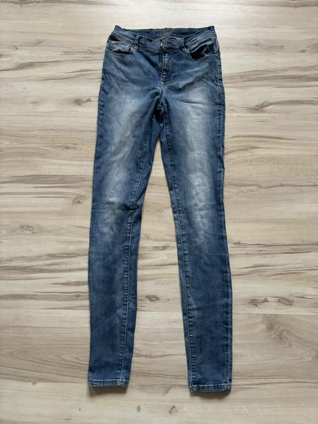 Rifle, dzinsy, only,s