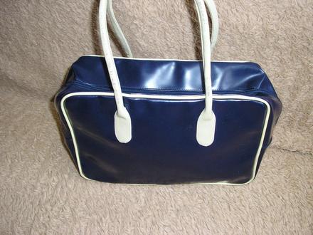 1141. tm. modrá taška,