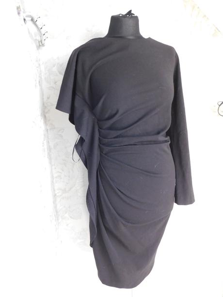 Luxusne pekne šaty, 36