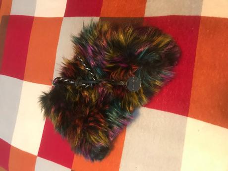 Taška s krasnou umelou kozušinou, zn. alex max,