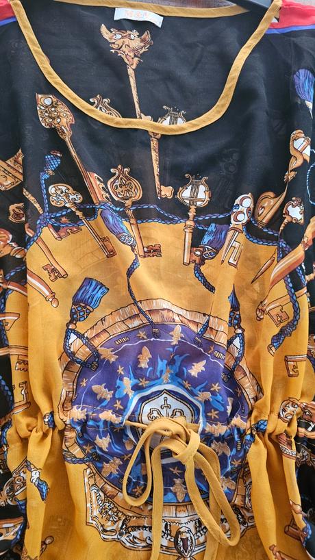 Ľahký letný top, prehoz na plavky,