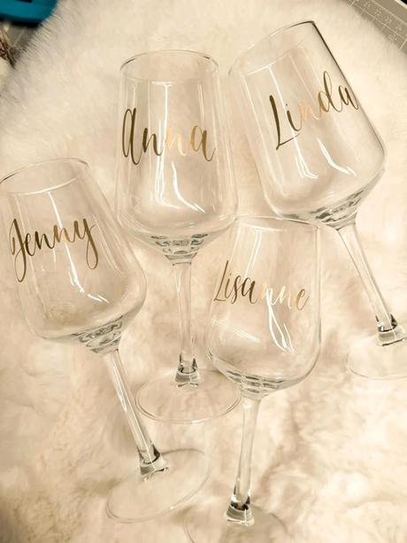 Poháre na mieru s vlastným textom aj farbou, 