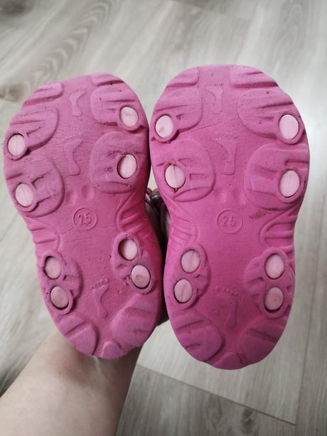 Dievčenské sandálky, 24