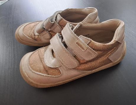 Zlaté topanky, protetika,30