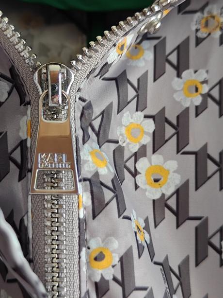 Karl lagerfeld monogram peckova parka,