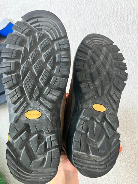 Turisticke topanky vibram olang, olang,34