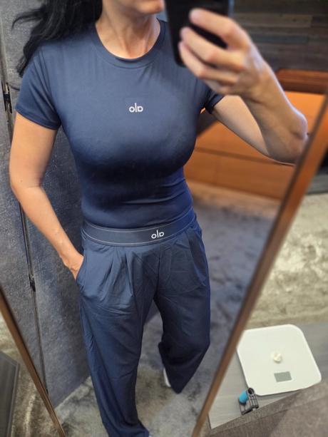 Set alo yoga (široké nohavice suit up + tr, m