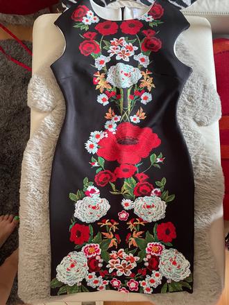 Krasne talianske saty, m